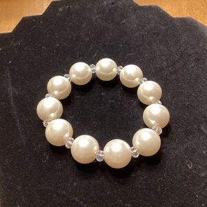 White Faux Pearl and Plastic Crystals Stretchable Bracelet